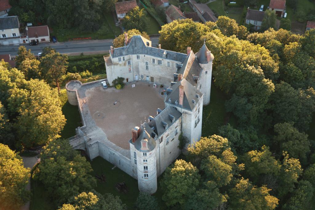 Chambre D'Hotes Face A Briare Kültér fotó